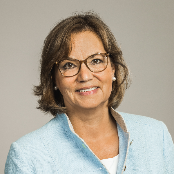  Birgit Struthoff